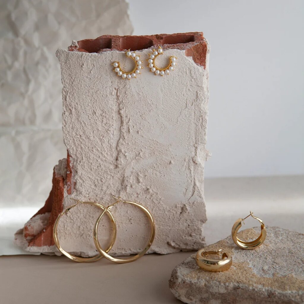 aesthetic-golden-earrings-assortment.jpg